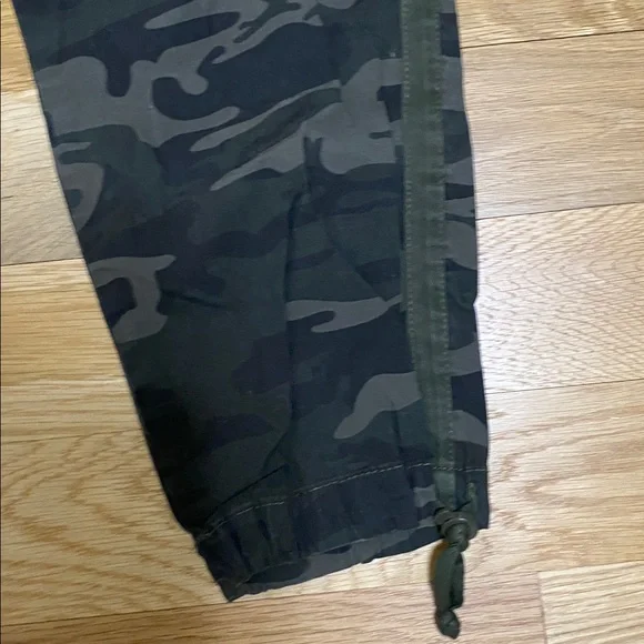 Sanctuary Anthropologie army cargo pants cropped women's 28 army green - Picture 4 of 13